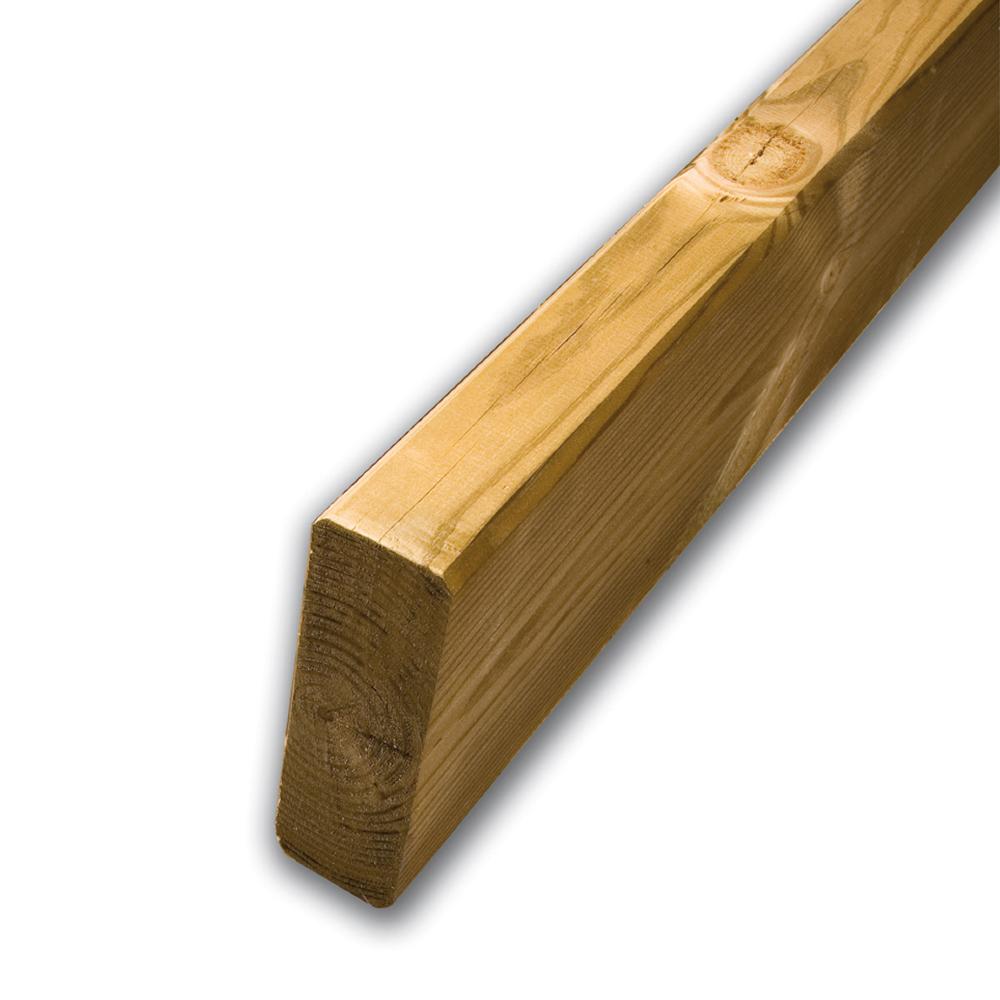 Solive de section 45 x 145 mm en Pin Rouge marquée CE Solive de section 45 x 145 mm en Pin Rouge marquée CE